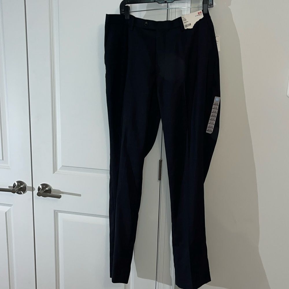 Uniqlo Men’s Kando Blue Windowpane Travel Airline Business Casual Pants Trousers